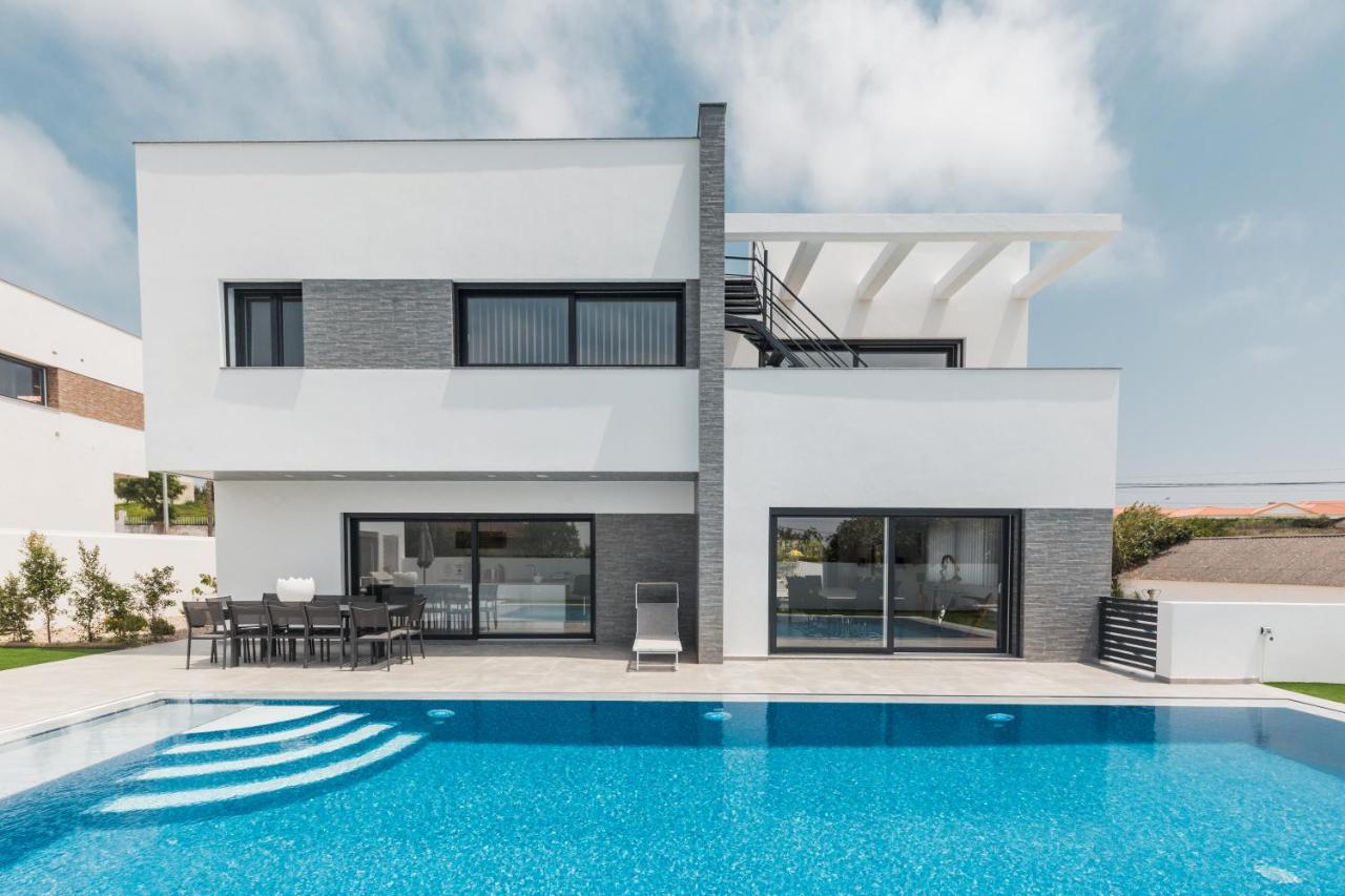 Villa Chill House Santa Barbara (Lisbon)